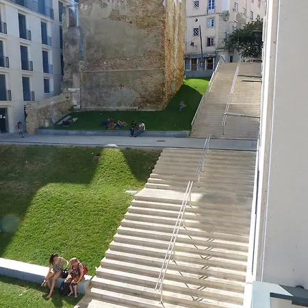 Bairrus Lisbon Apartments - Mello Lisbon