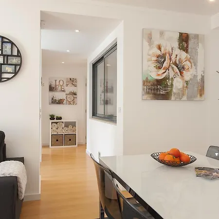Bairrus Lisbon Apartments - Mello Apartment